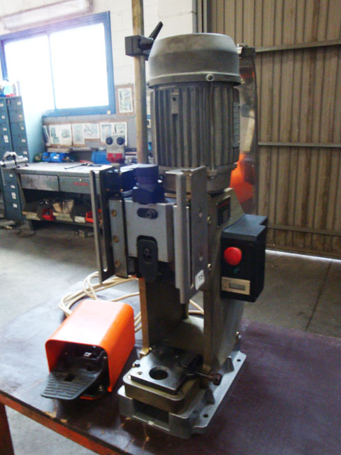 Prensa de sobremesa MAT-KONTAK 2 TN BIS 2